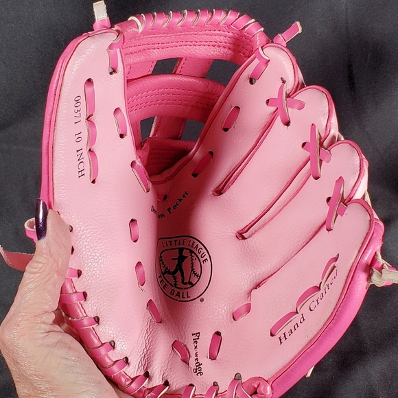 Little League Baseball Glove - Picture 6 of 11